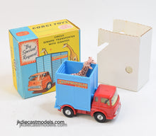 Corgi toys 503 Chipperfields Giraffe Transporter Virtually Mint/Boxed