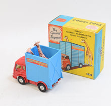 Corgi toys 503 Chipperfields Giraffe Transporter Virtually Mint/Boxed