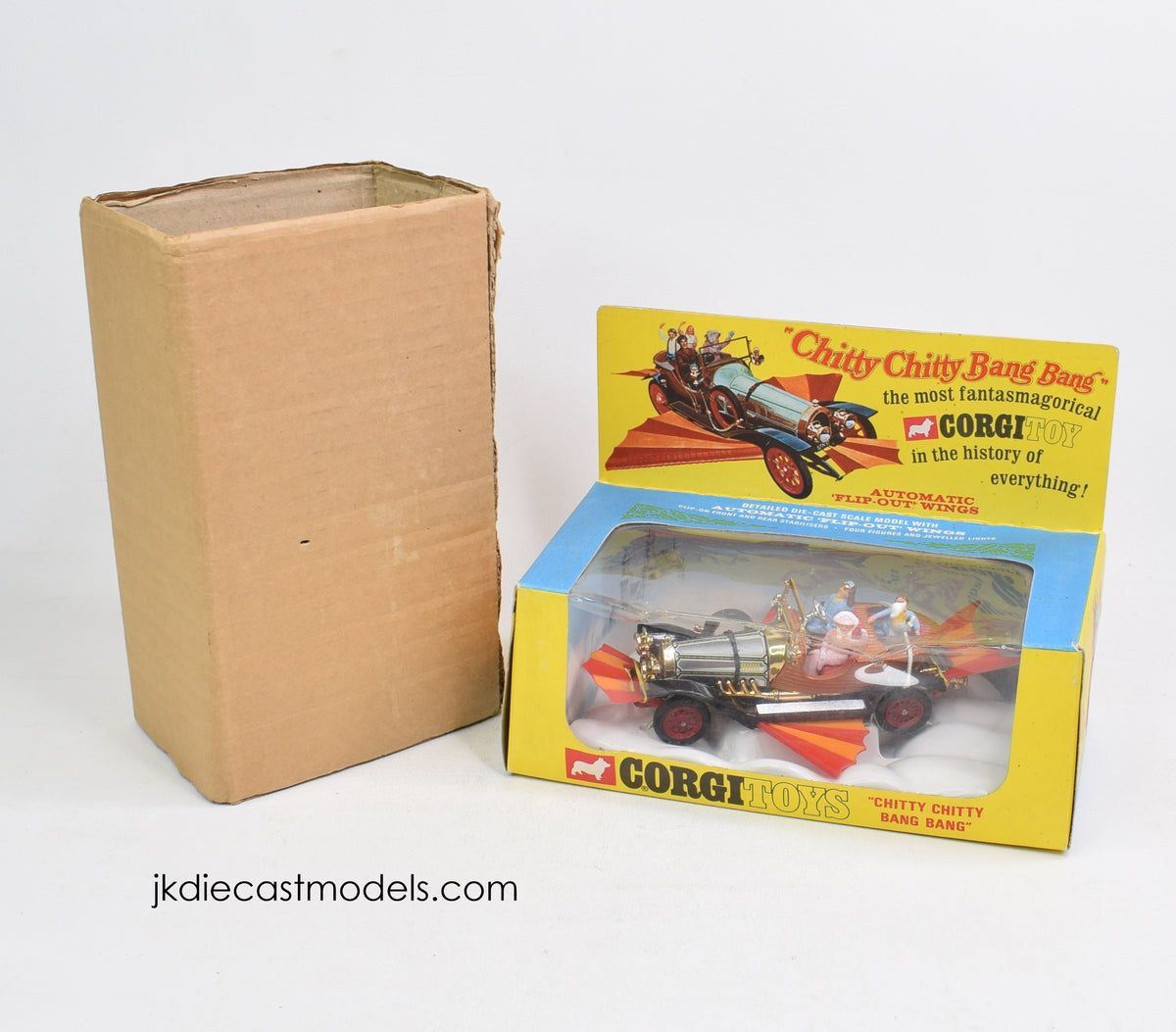 Corgi 266 Chitty Chitty Bang Bang Virtually Mint/Boxed (With mail order sleeve)