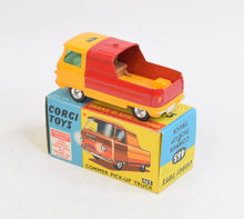 Corgi Toys 465 Commer Pick-up Very Near Mint/Nice box (Reverse colour)