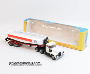 Corgi toys 1152 Mack Truck 'Esso' Virtually Mint/Boxed