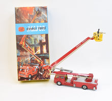 Corgi toys 1127 Simon Snorkel Virtually Mint/Boxed (Gold boom)