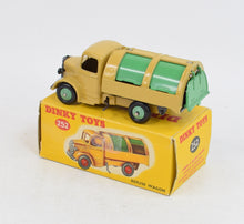 Dinky Toys 252 Bedford T.K. Refuse Truck Virtually Mint/Lovely box