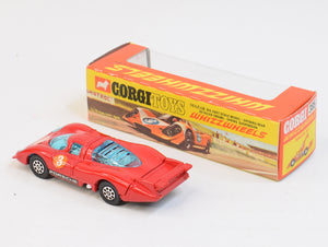 Corgi toys 385 Porsche 917 Virtually Mint/Nice box (Pepper pot style wheels)