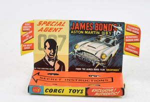 Corgi Toys 261 James Bond DB5 Virtually Mint/Lovely box (Without indicator casting) 'Scandinavian Collection'