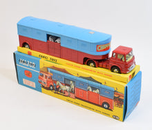 Corgi toys 1130 Chipperfields Horse transporter Virtually Mint/Nice box