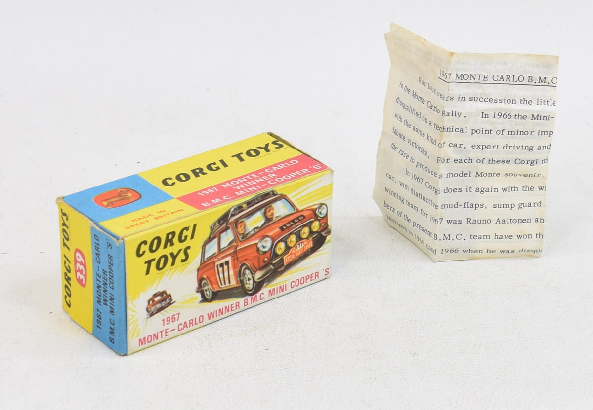 Dinky Toys 156 Rover 75 Very Near Mint (Maroon hubs)