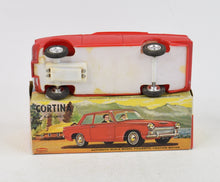 Maks Plastic No.2112 Cortina Virtually Mint/Boxed 'Scandinavian Collection'