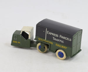 Pre war Dinky toys 33r Mechanical Horse Southern Railways Very Near Mint