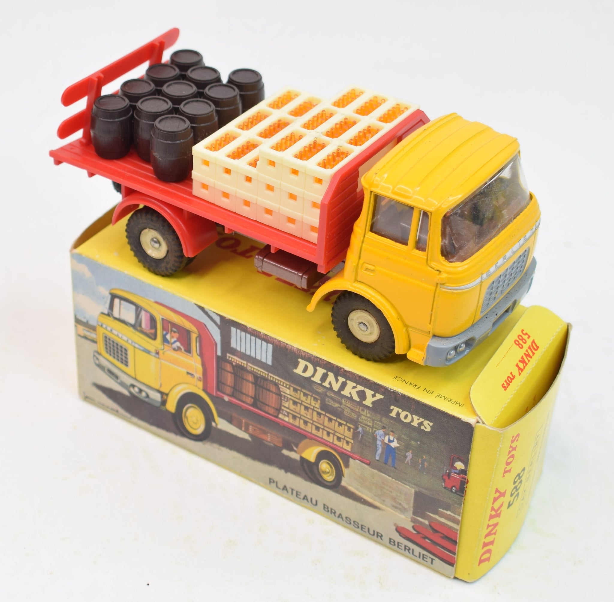 SYMPA ET AUTHENTIQUE BERLIET GAK BRASSEUR dinky toys en boite d'origine SYMPA ET AUTHENTIQUE BERLIET GAK BRASSEUR dinky toys en boite d'origine