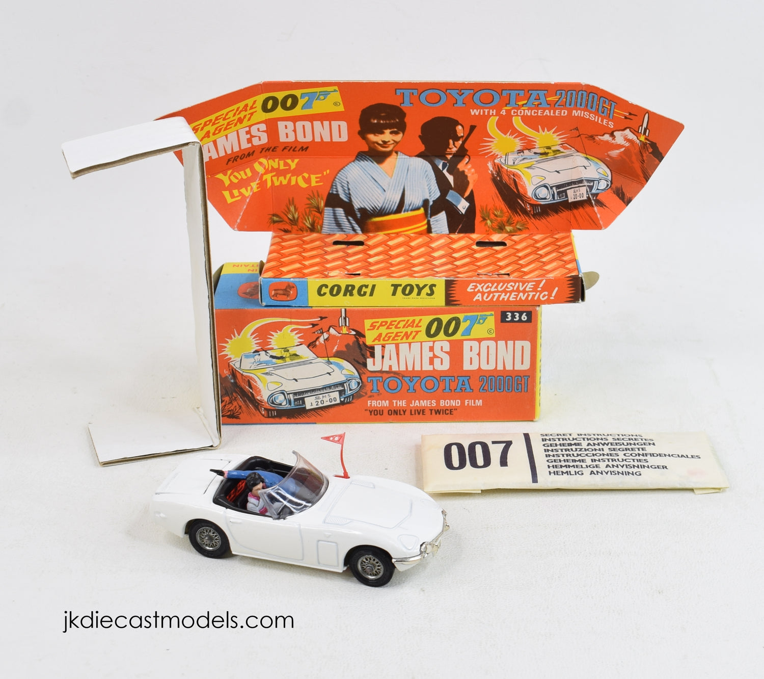 Corgi toys 336 James Bond Toyota Virtually Mint/Nice box