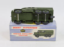 Dinky toys 689 Medium Artillery Tractor Virtually Mint/Nice box