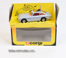 Corgi toys 271 Virtually Mint/Boxed (Printed plinth)