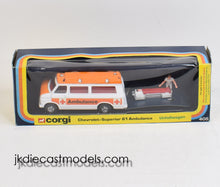Corgi toys 405 Chevrolet Superior 61 Ambulance Mint/Boxed