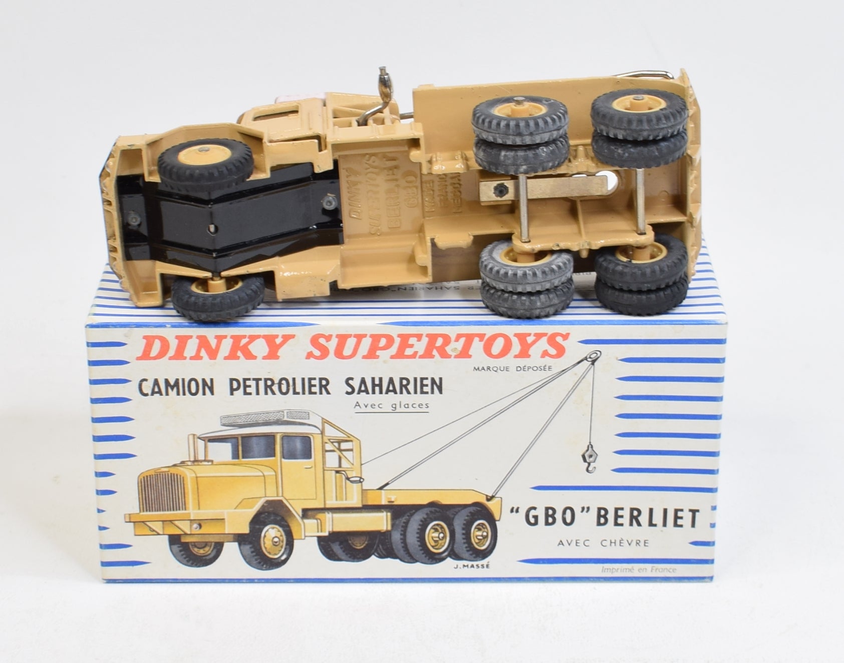 DINKY No.888 CAMION PETROLIER SAHARIEN