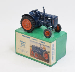 Britain's 128F Fordson Major Virtually Mint/Nice box (Rubber tyres)