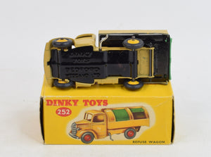 Dinky toys 252 Refuse Wagon Virtually Mint/Boxed