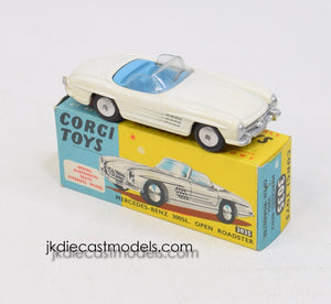 Corgi toys 303 Mercedes-Benz 300sl Roadster Virtually Mint/Nice box