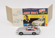 Corgi Toys 270 James Bond D.B.5 Virtually Mint/Nice box (Silver bumpers)