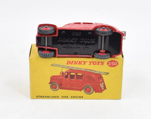 Dinky toys 250 Steamlined Fire Engine Virtually Mint/Boxed