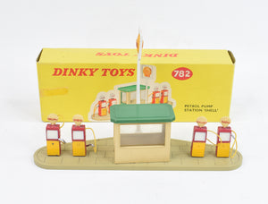 Dinky Toys 782 'Shell' Pump set Virtually Mint/Nice box