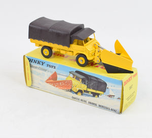 French Dinky Toys 567 Unimog with snow plough Virtually Mint/Nice box 'Carlton Collection'