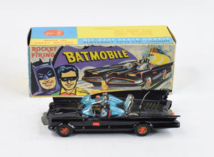 Corgi toys 267 Batmobile Virtually Mint/Boxed (wear) 'Carlton Collection'