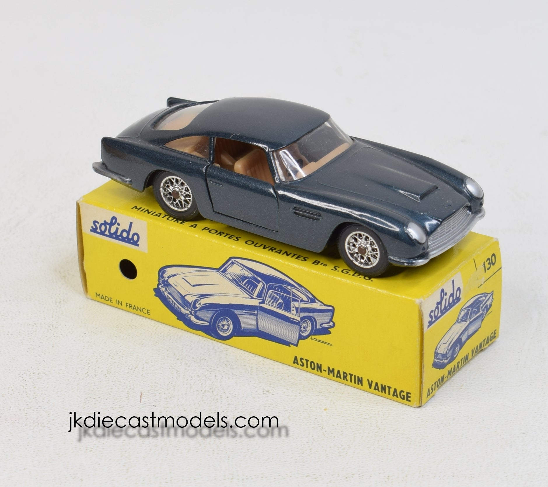 Aston Martin DB5 Vert de course britannique 1/18 Aston Martin DB5 Vert de course britannique 1/18