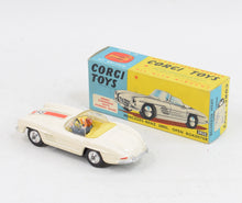 Corgi toys 303s Mercedes-Benz 300sl Roadster Virtually Mint/Nice box