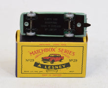 Matchbox Lesney 29 Austin Cambridge SPW/C box Virtually Mint/Lovely box