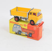 Dinky toy 435 Bedford TK Tipper Virtually Mint/Nice box