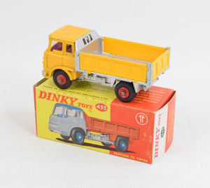 Dinky toy 435 Bedford TK Tipper Virtually Mint/Nice box