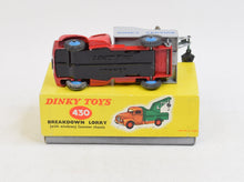 Dinky Toys 430 Commer Breakdown Virtually Mint/Boxed (rare blue metal hubs)