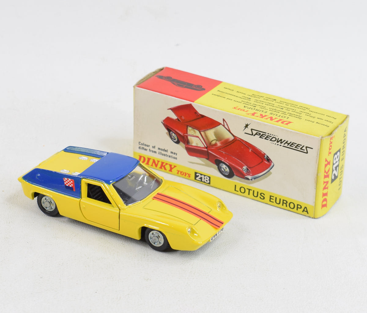 Dinky toy 218 Lotus Europa Virtually Mint/Nice box