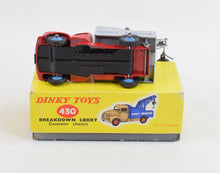 Dinky Toys 430 Commer Breakdown Virtually Mint/Boxed (blue metal hubs)