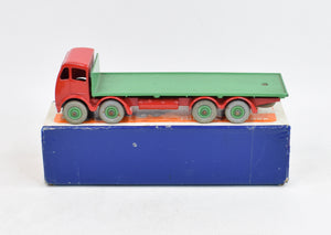 Dinky toys 502/902 Foden flat truck with tailboard Virtually Mint/Boxed (green hubs) "The Webb Collection"