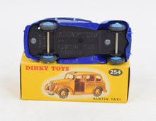 Dinky Toys 254 Austin Taxi Virtually Mint/Lovely box 'Lansdown Collection'