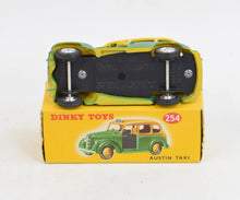 Dinky Toys 254 Austin Taxi Virtually Mint/Boxed