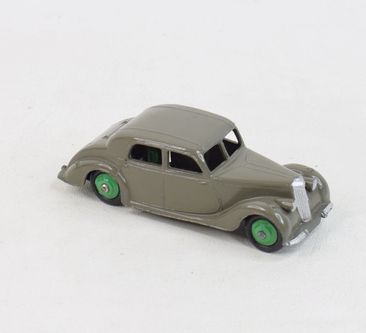 Dinky toy 40a Riley Saloon Virtually Mint