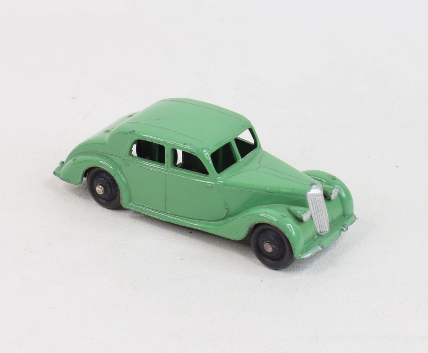 Dinky toy 40a Riley Saloon Virtually Mint