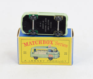 Matchbox Lesney 21 Milk delivery truck Virtually Mint/Nice box 'Taurus Collection'