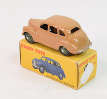 Dinky Toys 40d Austin Devon Very Near Mint/Boxed (Tan/Suede green hubs)