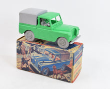 Pippin toys - Raphael Lipkin 'Pull-Apart' Land Rover Virtually Mint/Boxed