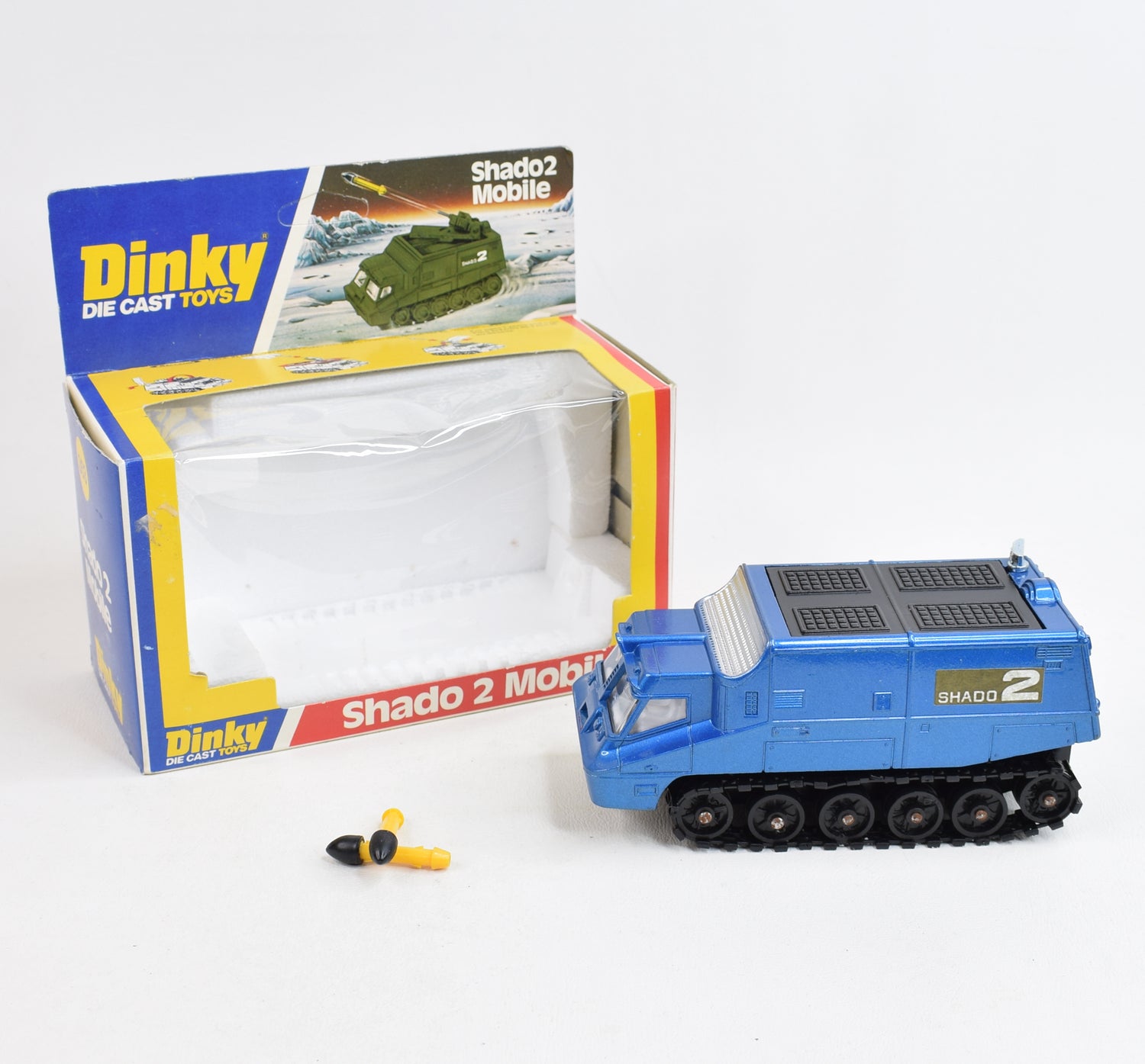 Dinky toys 353 SHADO  Mobile Virtually Mint/Nice box