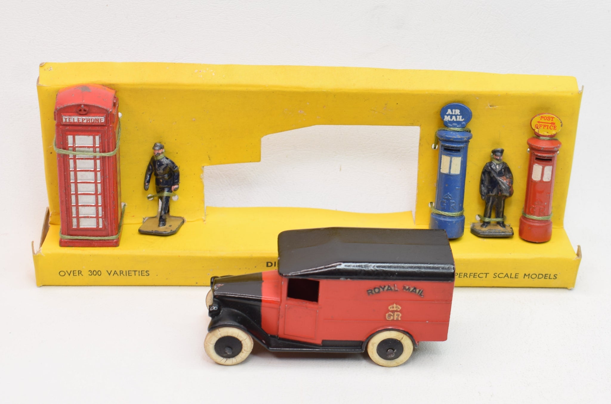 Dinky toys: Dblo Royal mail van ref 068 - Jeux & Jouets Dinky toys: Dblo Royal mail van ref 068 - Jeux & Jouets