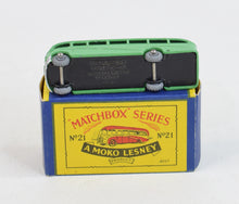 Matchbox Lesney 21 Bedford Duple RW/B2 box Virtually Mint/Nice box