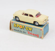 Spot-on 157 Rover 3 litre Very Near Mint/Boxed (Cream)