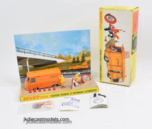 French Dinky 570A Fourgon Peugeot J7 Depannage Autoroutes Virtually Mint/Nice box
