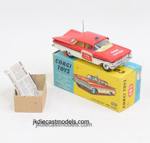 Corgi toys 482 'Chevrolet' Fire chief Virtually Mint/Nice box (Rectangular door labels)