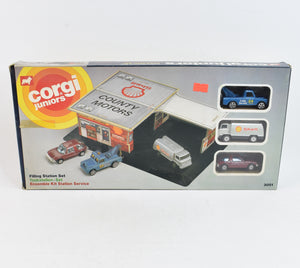 Corgi Juniors 3051 Filling Station - Mint/Boxed 'The J. W Collection"